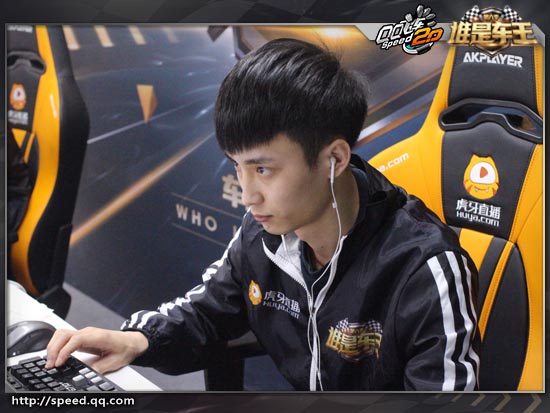 常规赛团队竞速第三轮赛报 future与steady车队平分秋色 - qq飞车官方