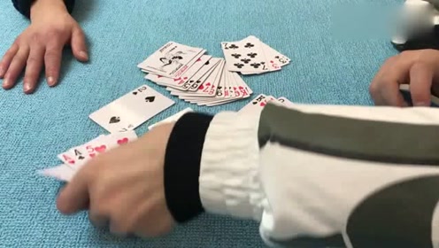 真人斗地主:美女这牌输了,求民间大神解惑