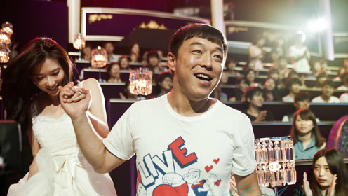 林志玲与黄渤极限挑战上演《泰坦尼克号》