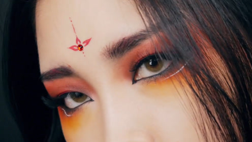 小姐姐化上古风朱雀妆容,妆后,网友:太好看了!