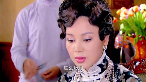 母夜叉去监狱探亲,万万没想到官兵不长眼,直接惹了这姑奶奶