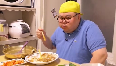 韩国吃播兴森一家人,和老妈一起烤肉吃,这战斗力可以啊