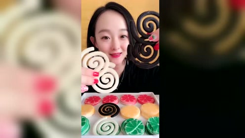 吃播小姐姐嚼这种巧克力,还吃得这么香,吃货的世界搞不懂!