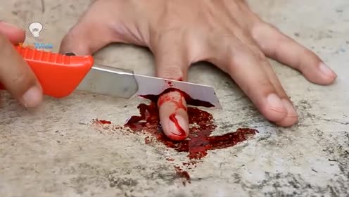 顶级魔术揭秘-刀切手指!