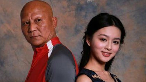 计春华去世!私下其实是温柔好男人,老婆竟然是《还珠格格》里的她?
