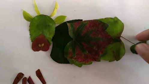 农村人手工拼图做了个十二生肖的水牛