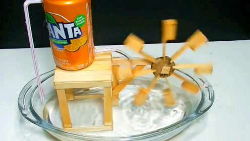 只用水不用电!自制超环保的小水车,转得停不下来