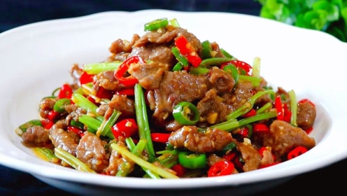 炒牛肉嫩滑有小窍门,从切肉到腌制都有关系,这样做好吃又嫩滑