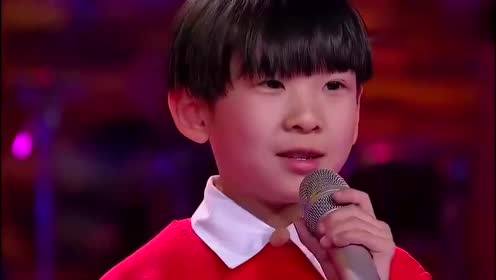 舒浩炀成和杨钰莹高唱《信天游》,竟然还怕她唱不上去,太有趣了