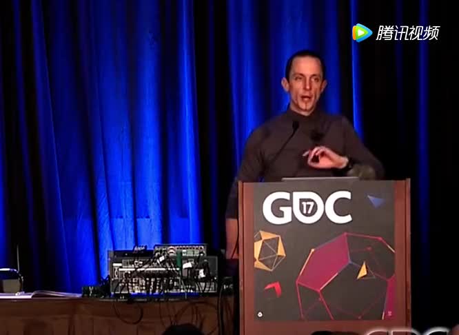 上面的视频里，米克•戈登演示了如何用一个非常简单的贝斯输入创作各种变化配乐